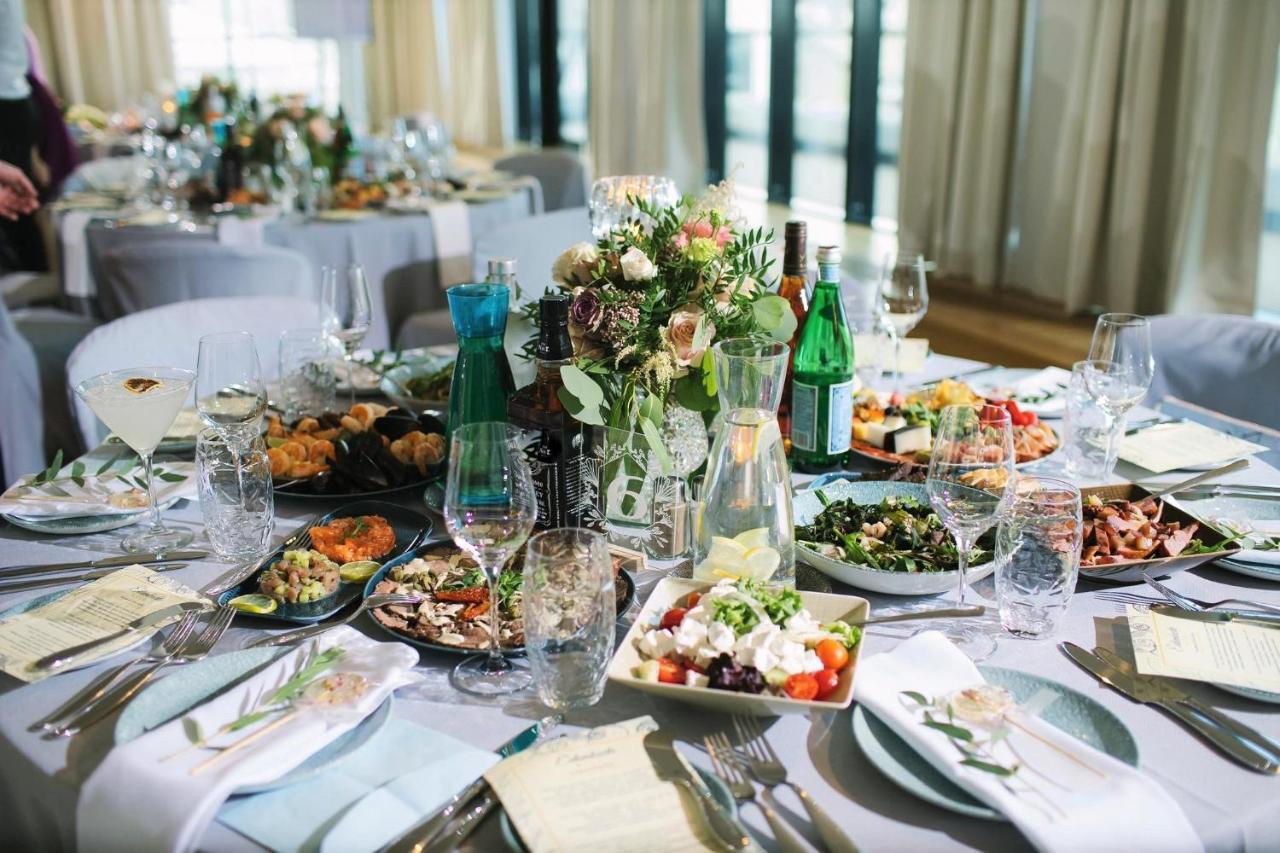 웰턴 리버사이드 스파 호텔 리가 외부 사진 Wedding reception